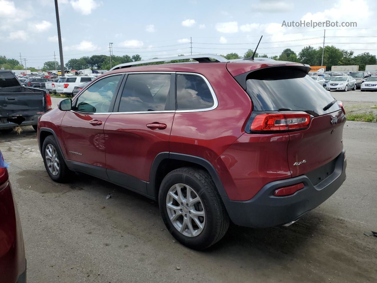 2015 Jeep Cherokee Latitude Red vin: 1C4PJMCS7FW583592