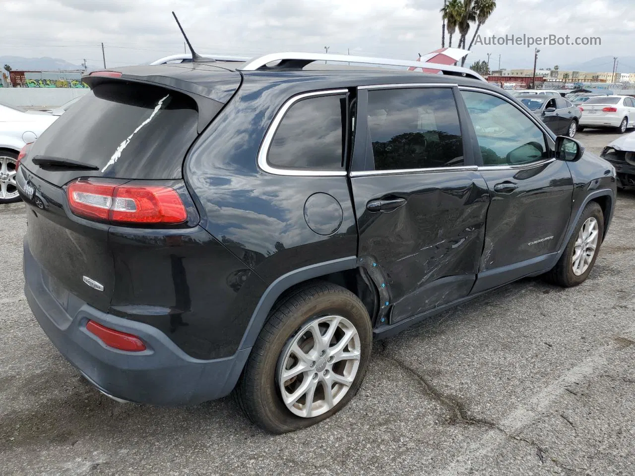 2015 Jeep Cherokee Latitude Black vin: 1C4PJMCS7FW639286