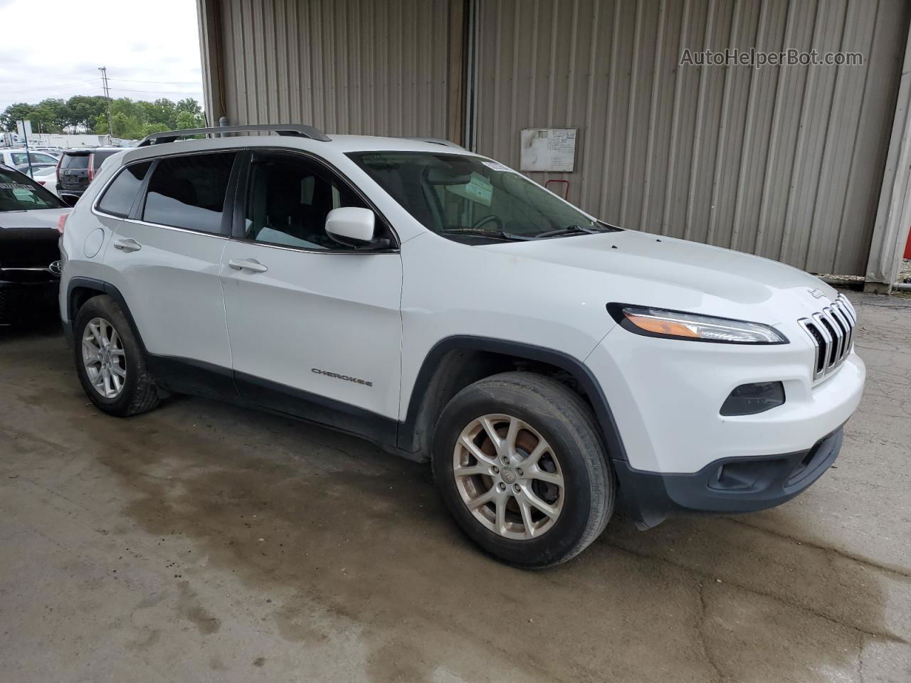 2016 Jeep Cherokee Latitude Белый vin: 1C4PJMCS7GW143678