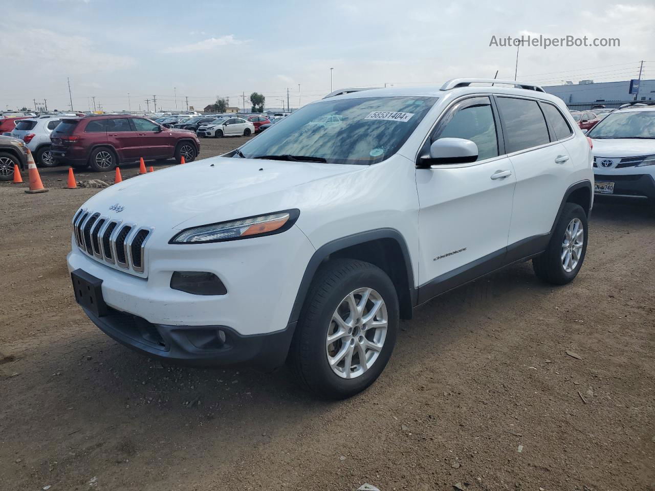 2014 Jeep Cherokee Latitude White vin: 1C4PJMCS8EW242197