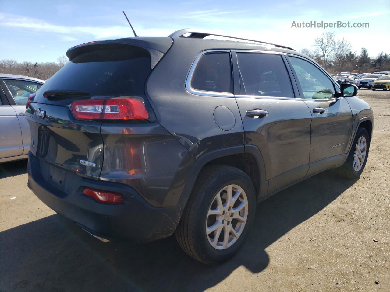 2015 Jeep Cherokee Latitude Gray vin: 1C4PJMCS8FW552674