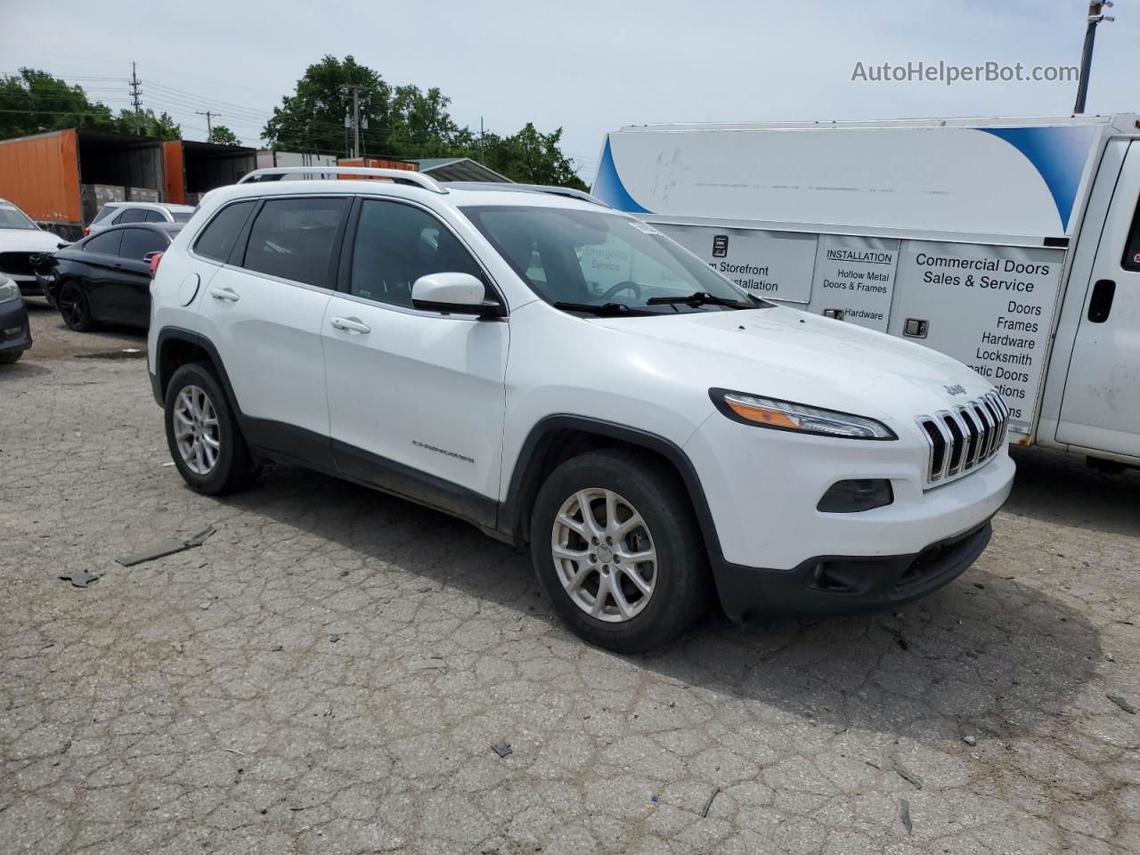 2016 Jeep Cherokee Latitude White vin: 1C4PJMCS9GW295994