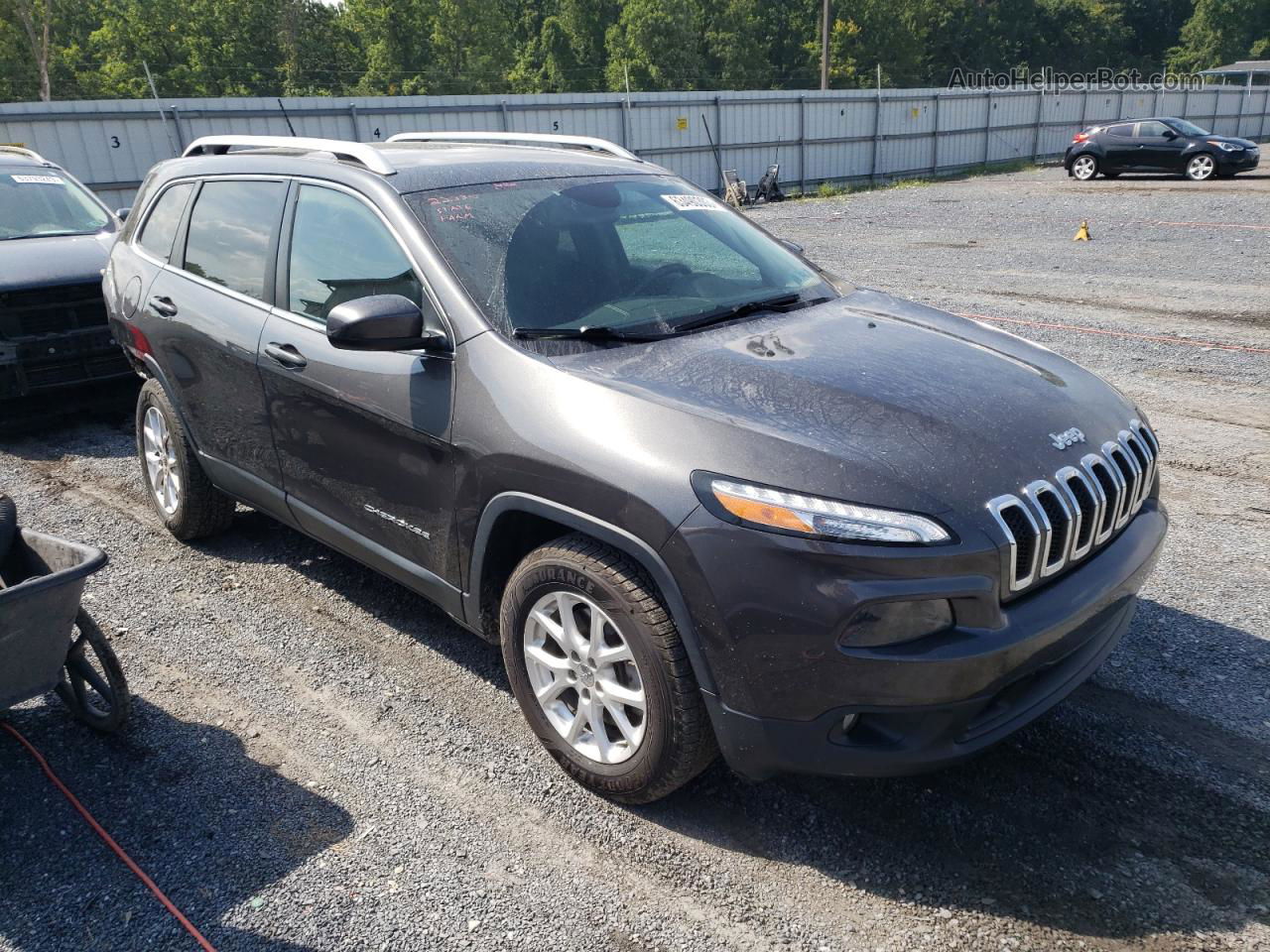 2015 Jeep Cherokee Latitude Gray vin: 1C4PJMCSXFW686344