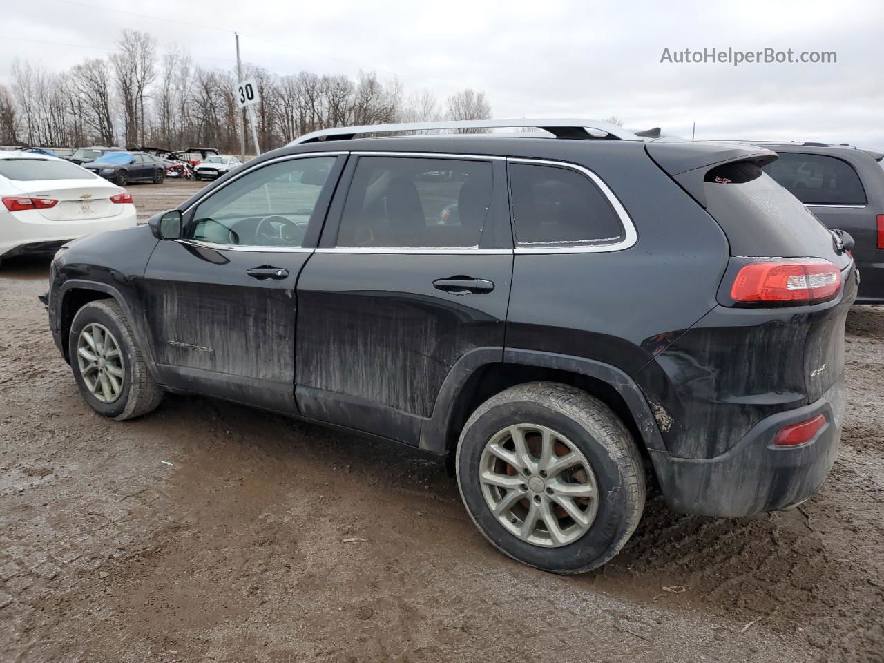 2016 Jeep Cherokee Latitude Black vin: 1C4PJMCSXGW323320