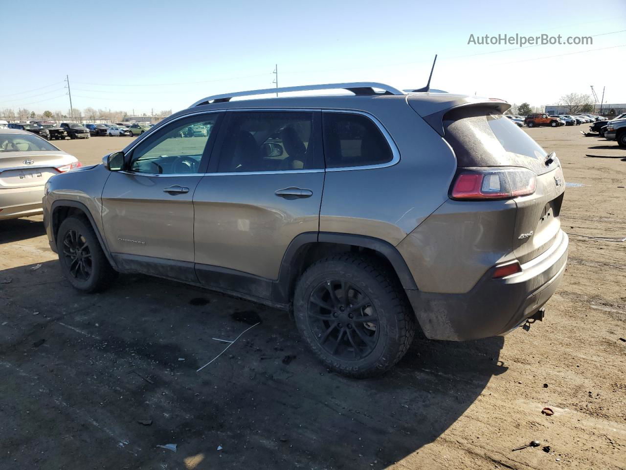 2019 Jeep Cherokee Latitude Gray vin: 1C4PJMCX5KD155862