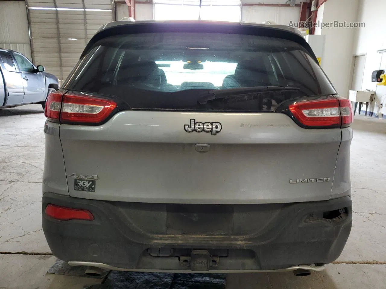 2014 Jeep Cherokee Limited Silver vin: 1C4PJMDS2EW110907