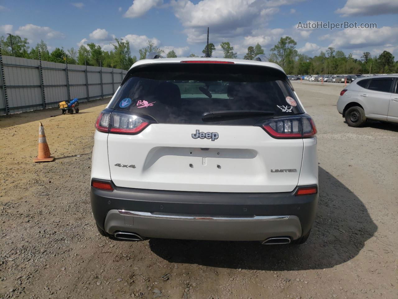 2021 Jeep Cherokee Limited White vin: 1C4PJMDX6MD124072