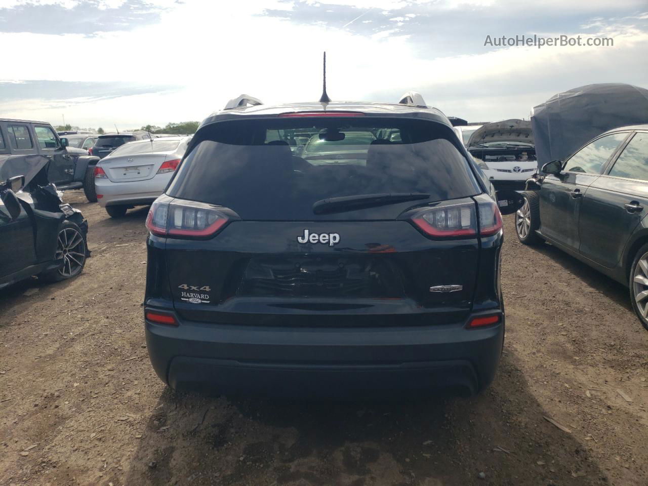 2019 Jeep Cherokee Latitude Plus Черный vin: 1C4PJMLB0KD261737