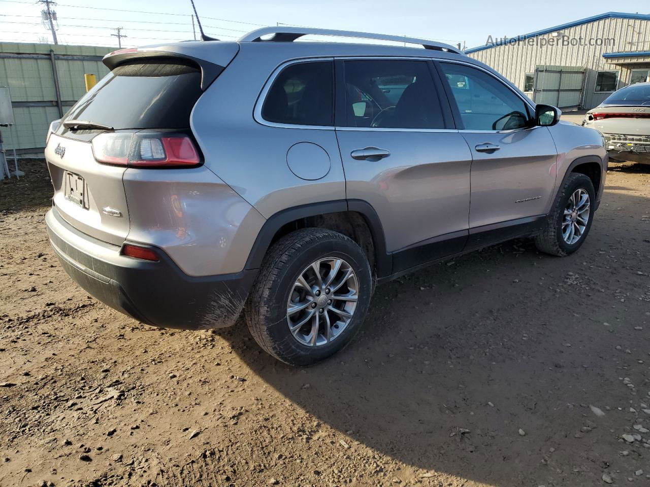 2019 Jeep Cherokee Latitude Plus Silver vin: 1C4PJMLB1KD128016