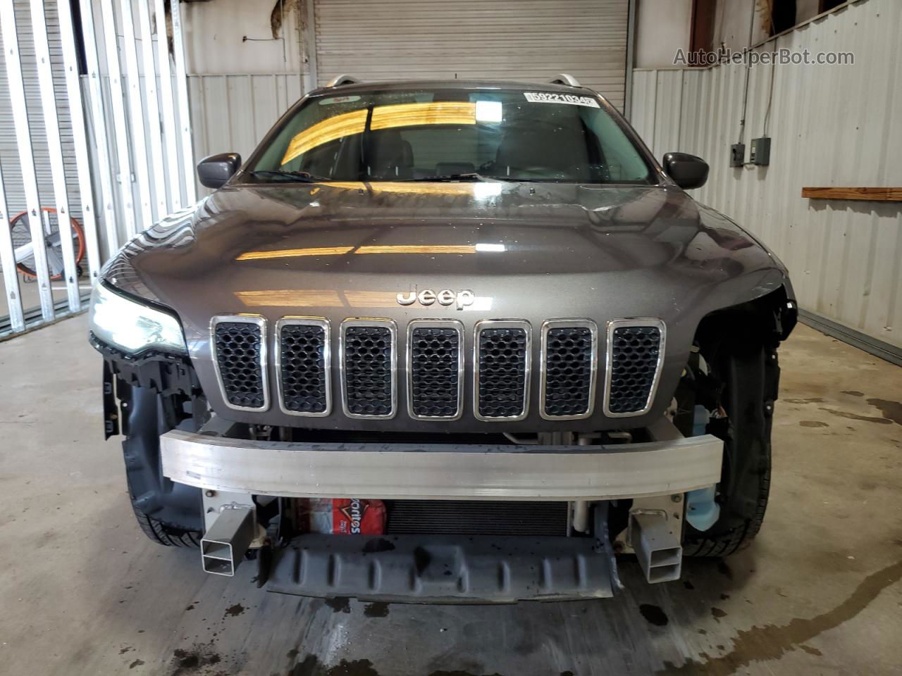 2019 Jeep Cherokee Latitude Plus Gray vin: 1C4PJMLB1KD186367