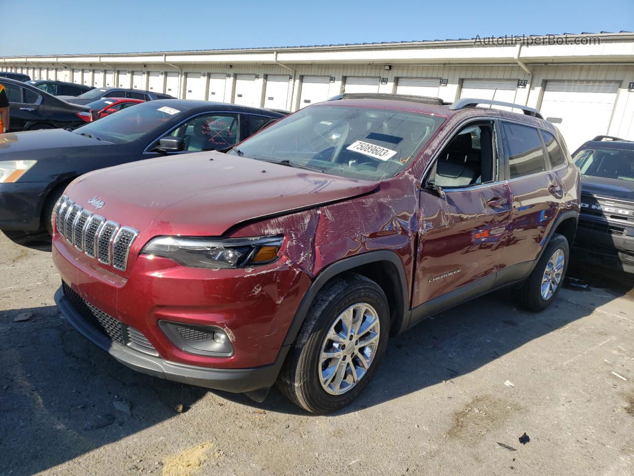 2019 Jeep Cherokee Latitude Plus Бордовый vin: 1C4PJMLB6KD173095