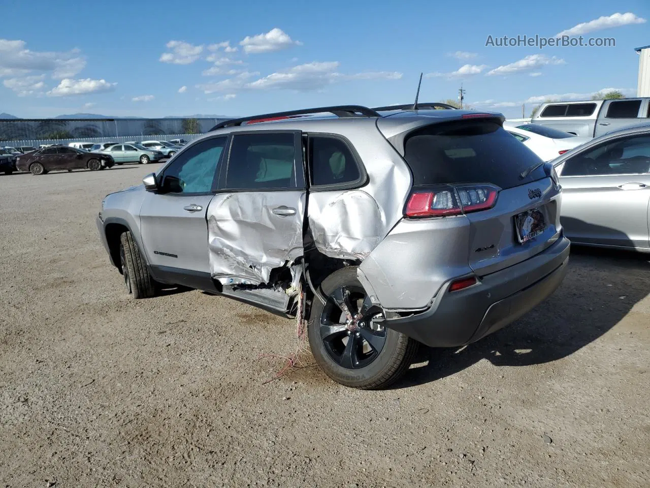 2021 Jeep Cherokee Latitude Plus Silver vin: 1C4PJMLB8MD161484