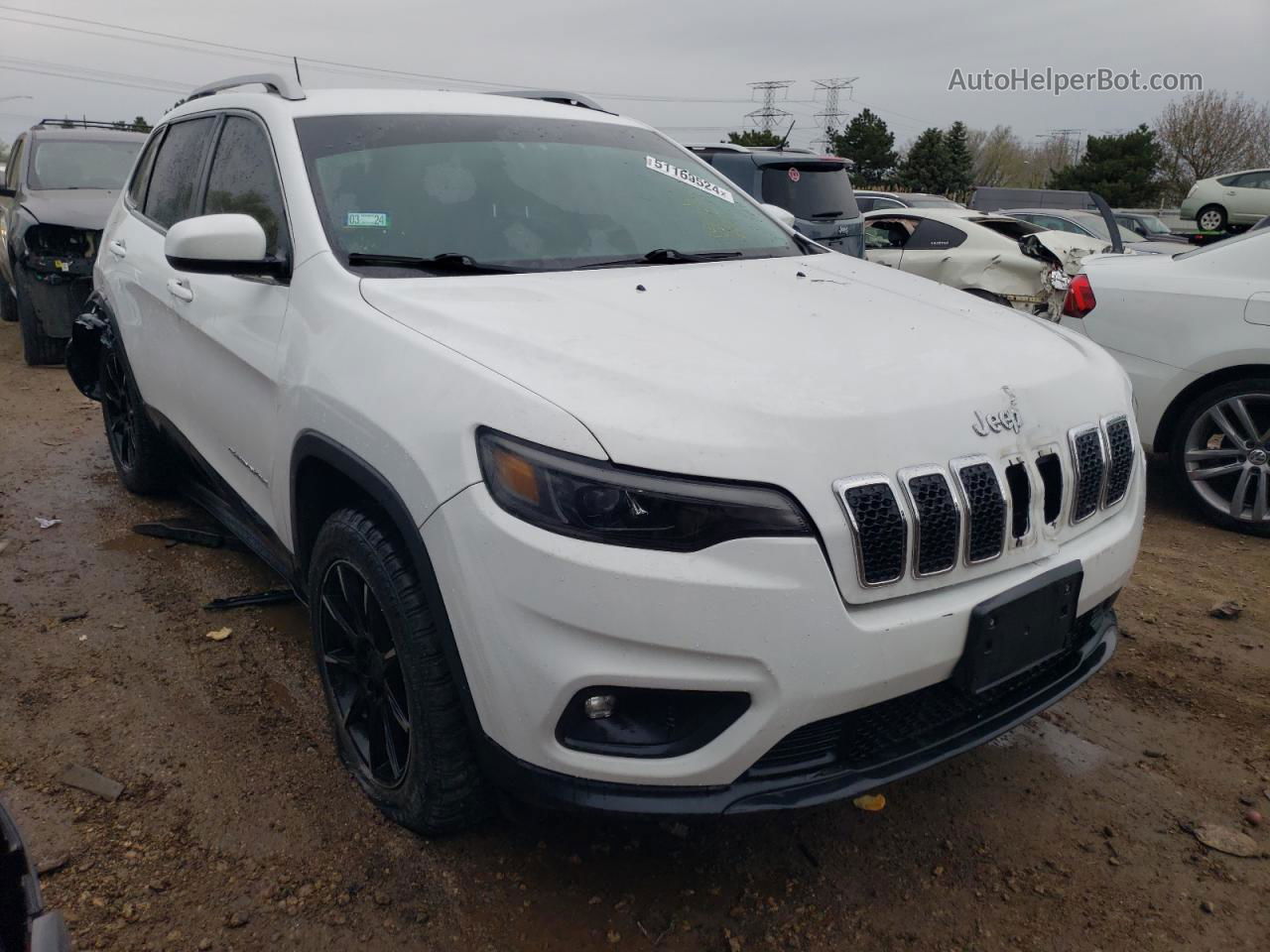 2019 Jeep Cherokee Latitude Plus White vin: 1C4PJMLBXKD261776