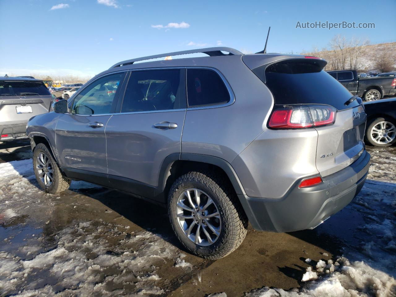 2019 Jeep Cherokee Latitude Plus Silver vin: 1C4PJMLN4KD286957