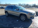 2019 Jeep Cherokee Latitude Plus 4x4 Gold vin: 1C4PJMLX0KD138130