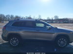 2019 Jeep Cherokee Latitude Plus 4x4 Gold vin: 1C4PJMLX0KD138130