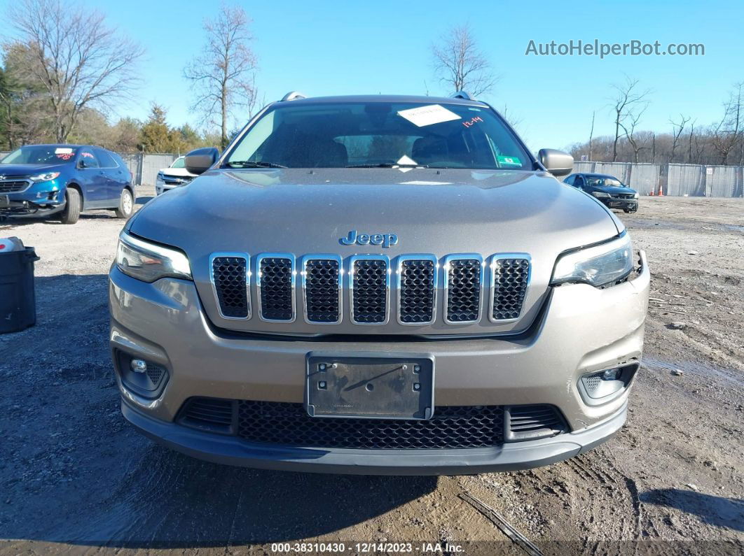 2019 Jeep Cherokee Latitude Plus 4x4 Gold vin: 1C4PJMLX0KD138130