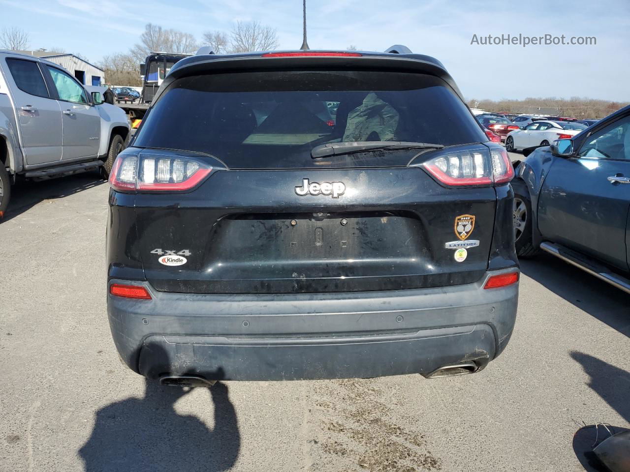 2019 Jeep Cherokee Latitude Plus Черный vin: 1C4PJMLX1KD245641