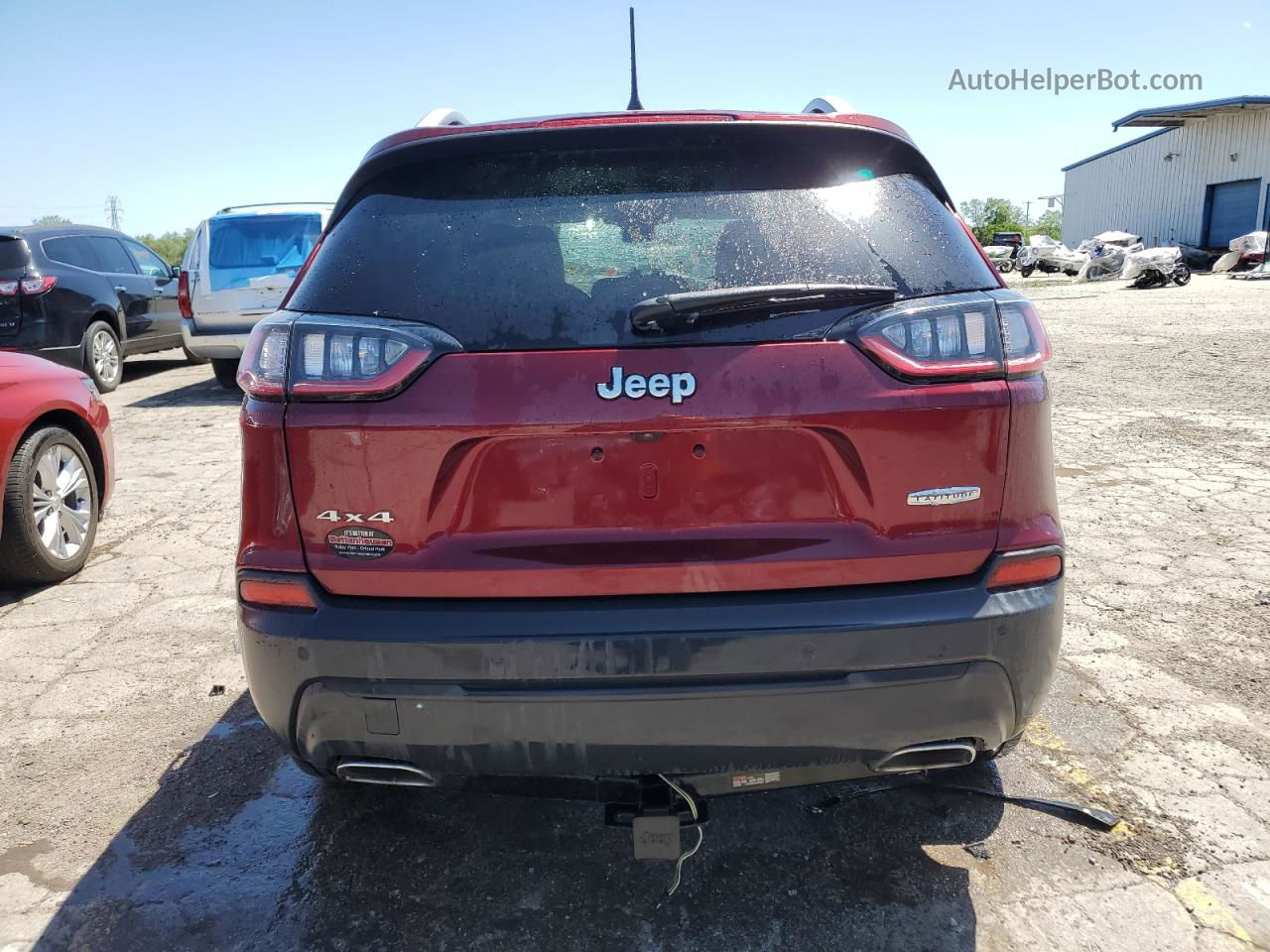 2019 Jeep Cherokee Latitude Plus Burgundy vin: 1C4PJMLX4KD223858