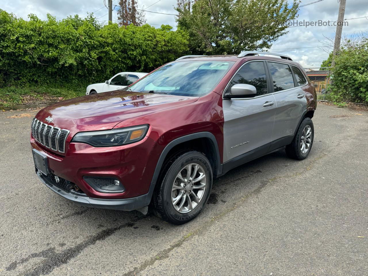 2019 Jeep Cherokee Latitude Plus Burgundy vin: 1C4PJMLX4KD224413