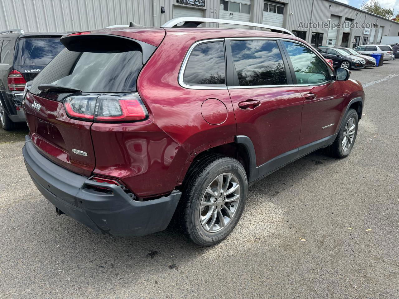 2019 Jeep Cherokee Latitude Plus Burgundy vin: 1C4PJMLX4KD224413