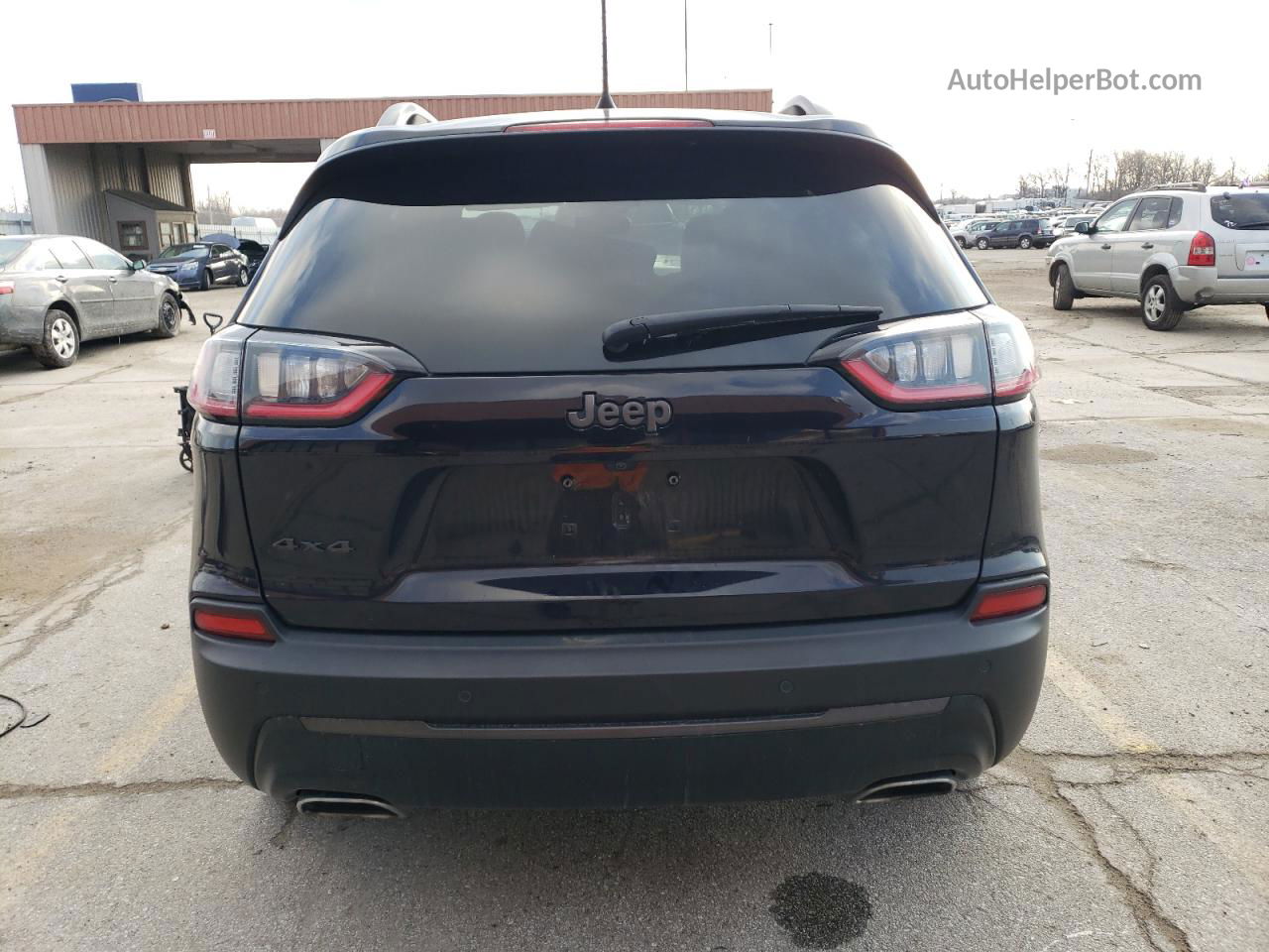 2021 Jeep Cherokee Latitude Lux Фиолетовый vin: 1C4PJMMX3MD207197