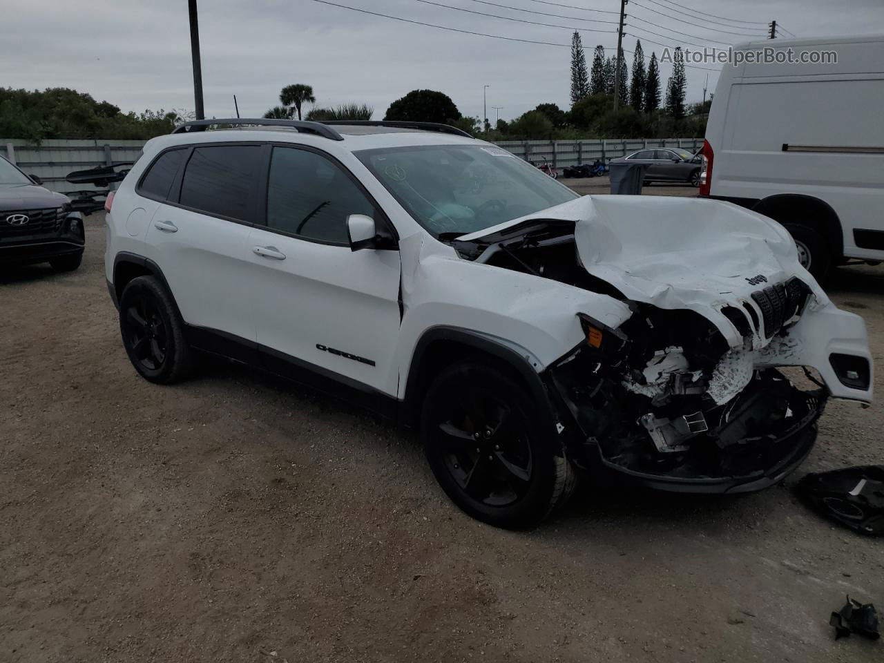 2021 Jeep Cherokee Latitude Lux White vin: 1C4PJMMX8MD105961