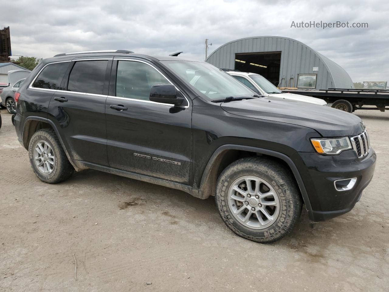 2019 Jeep Grand Cherokee Laredo Черный vin: 1C4RJEAG0KC621804