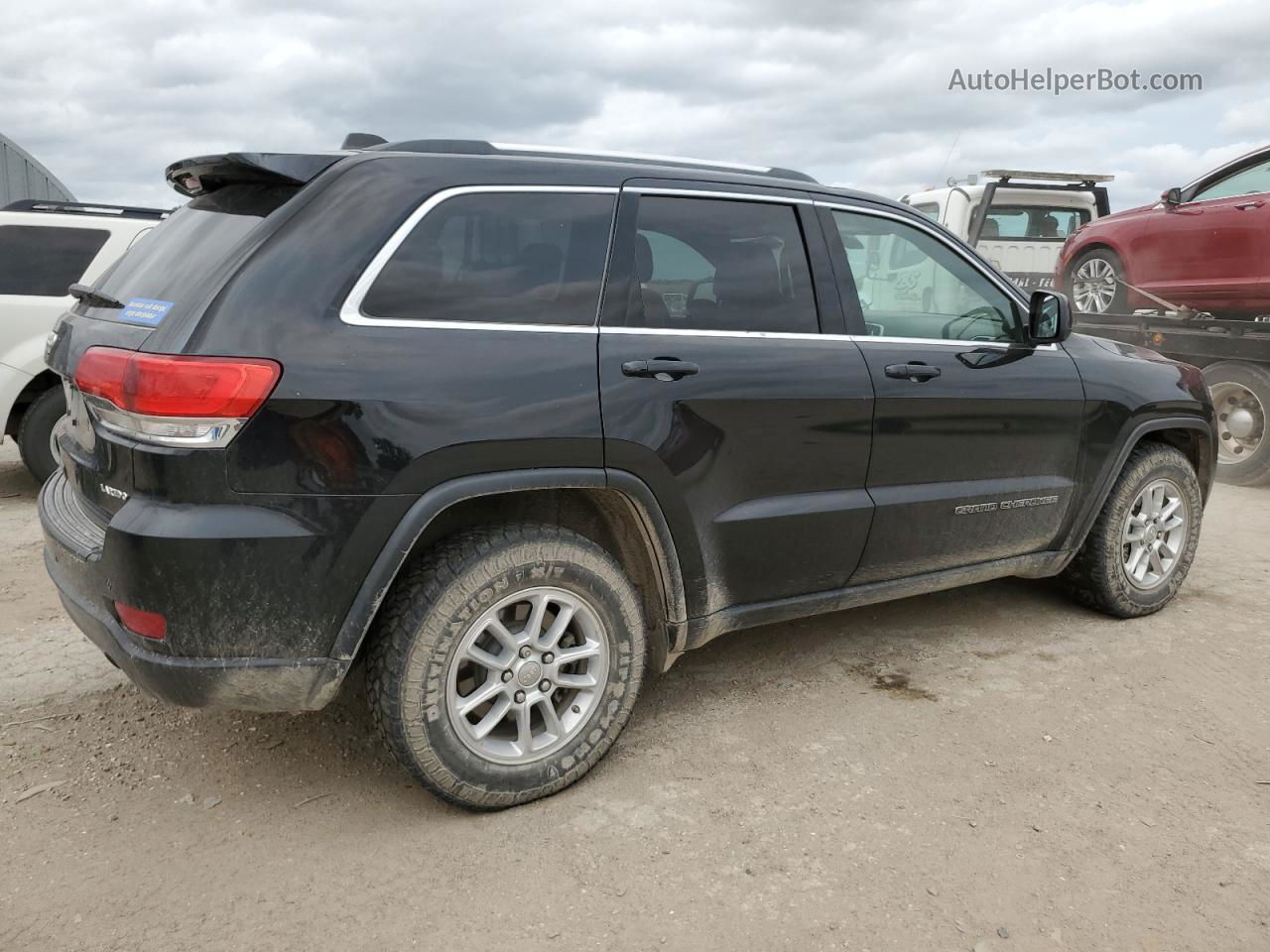 2019 Jeep Grand Cherokee Laredo Черный vin: 1C4RJEAG0KC621804