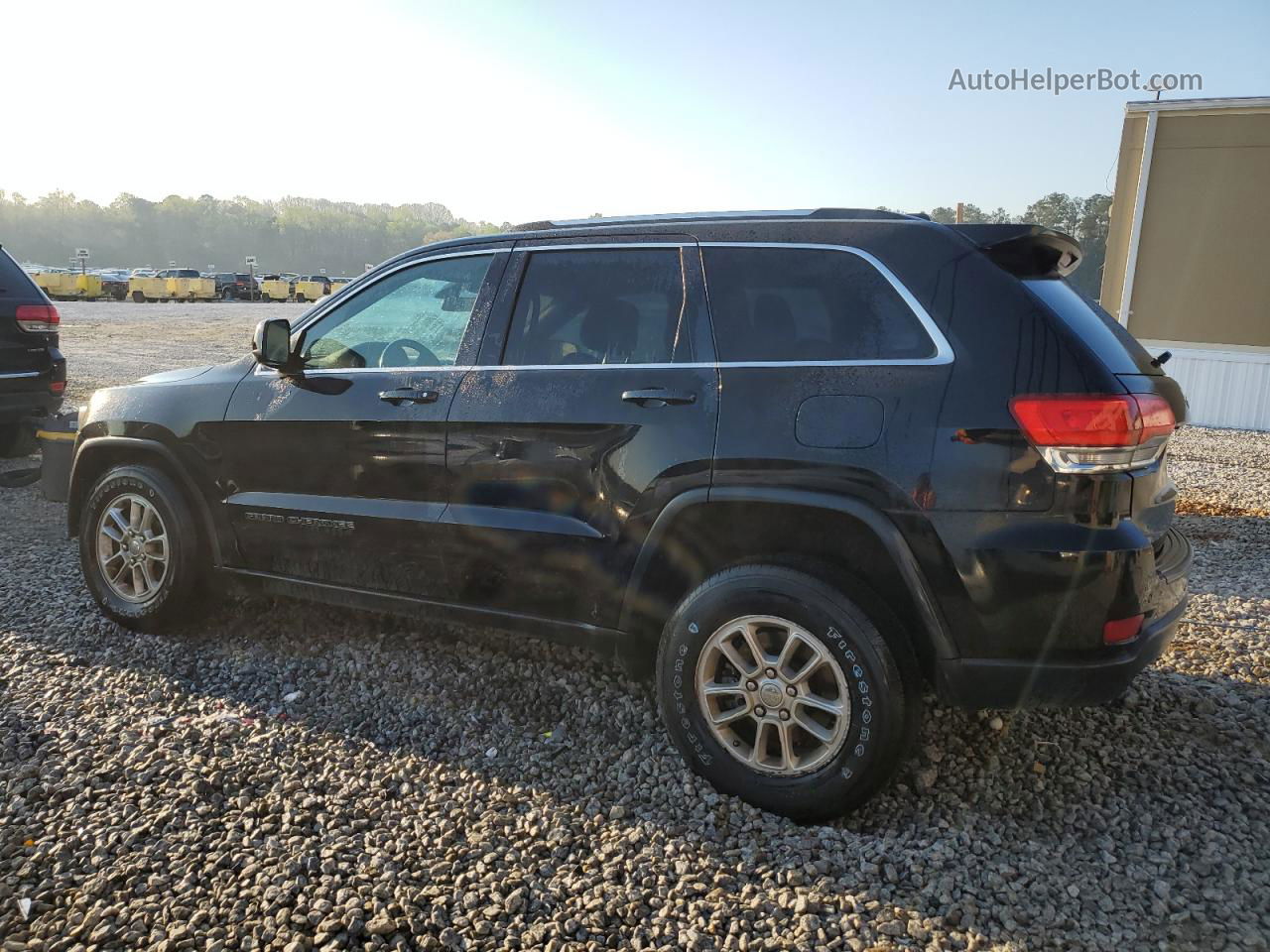 2019 Jeep Grand Cherokee Laredo Черный vin: 1C4RJEAG0KC816723