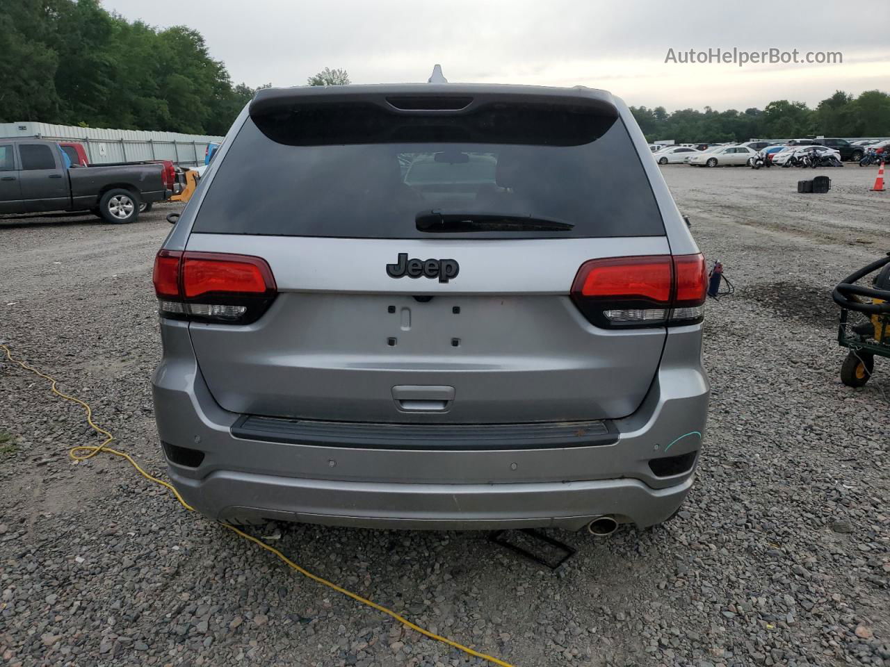 2021 Jeep Grand Cherokee Laredo Silver vin: 1C4RJEAG0MC518000