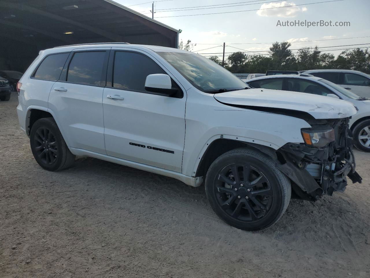 2021 Jeep Grand Cherokee Laredo White vin: 1C4RJEAG1MC596480