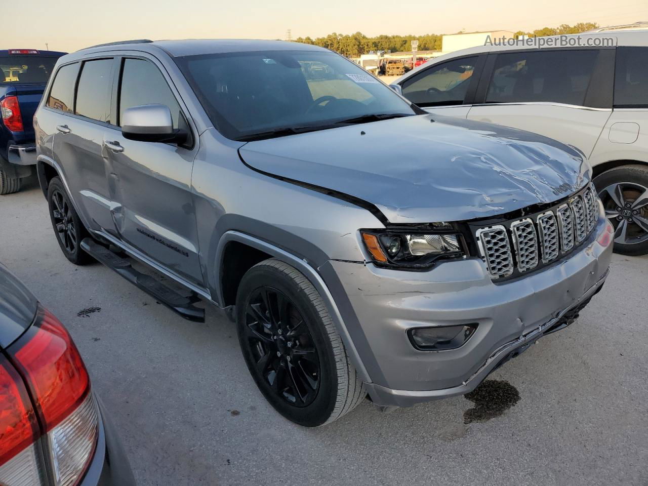 2021 Jeep Grand Cherokee Laredo Серый vin: 1C4RJEAG1MC596608