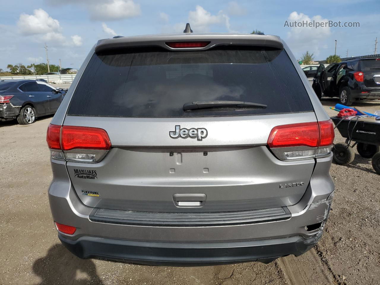 2014 Jeep Grand Cherokee Laredo Gray vin: 1C4RJEAG2EC557155