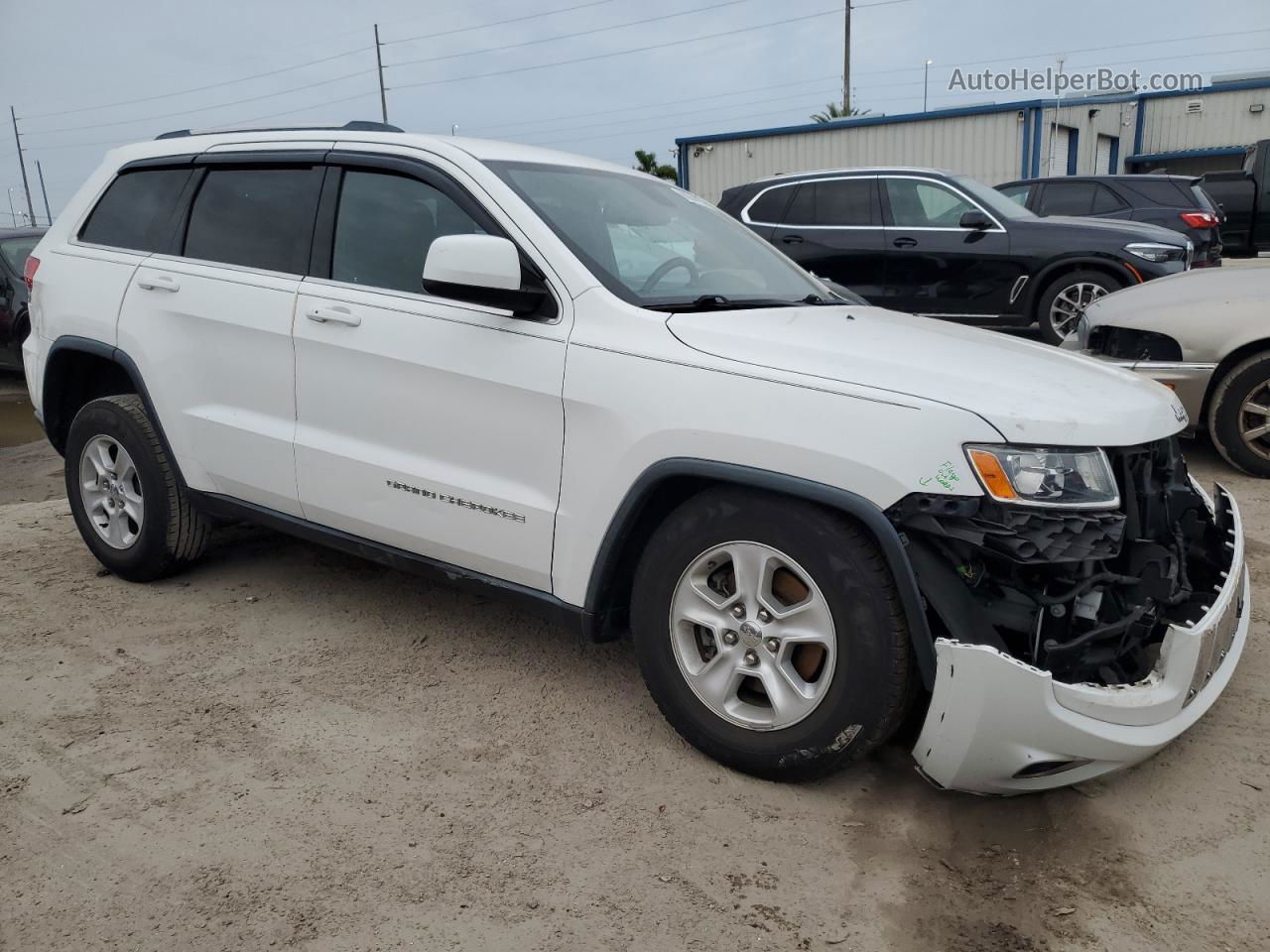 2014 Jeep Grand Cherokee Laredo Белый vin: 1C4RJEAG2EC580886