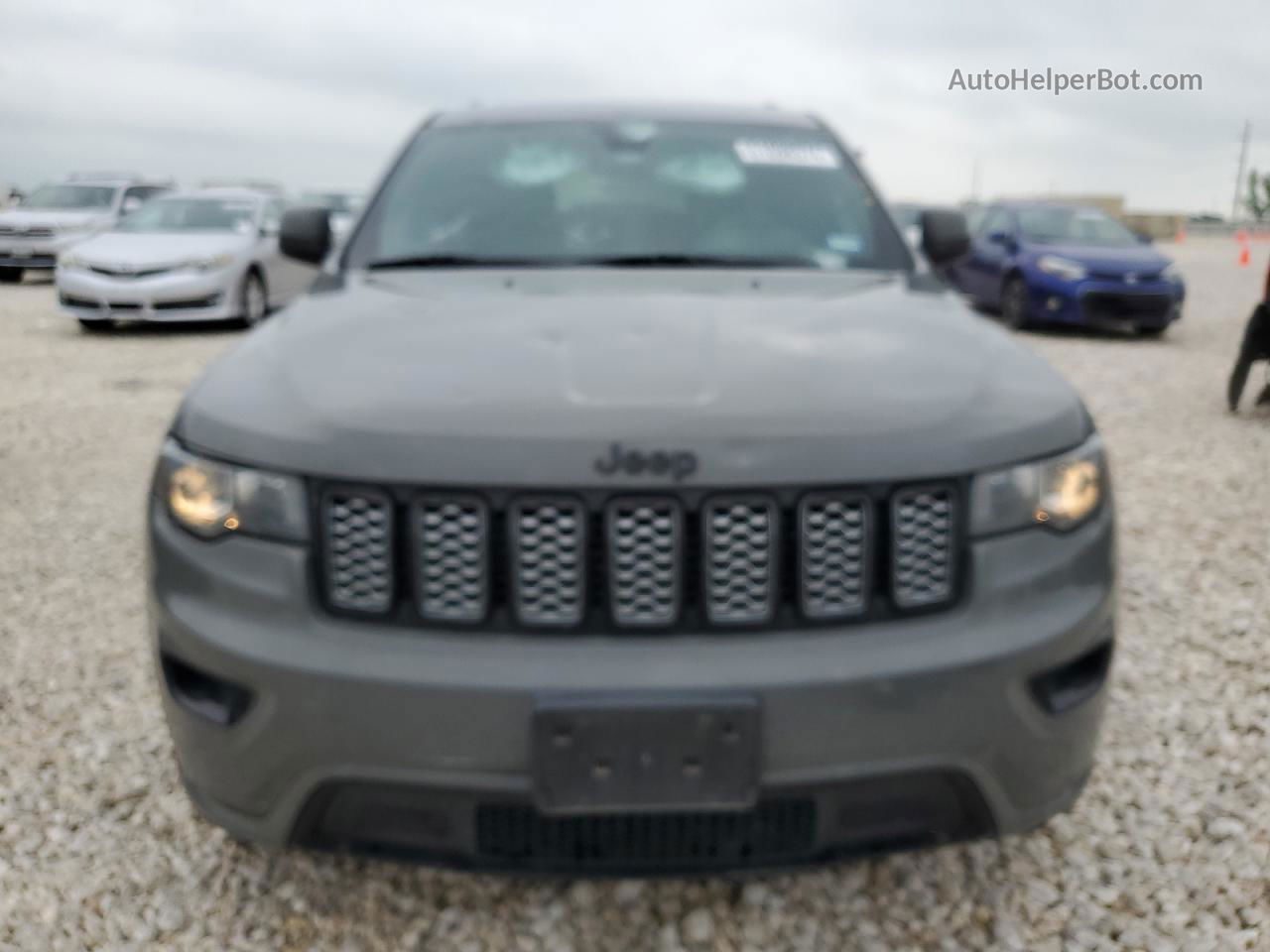 2019 Jeep Grand Cherokee Laredo Gray vin: 1C4RJEAG2KC673273