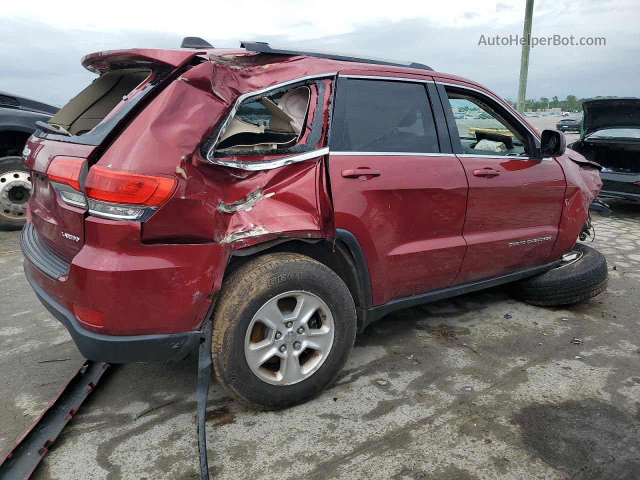 2014 Jeep Grand Cherokee Laredo Red vin: 1C4RJEAG3EC263540