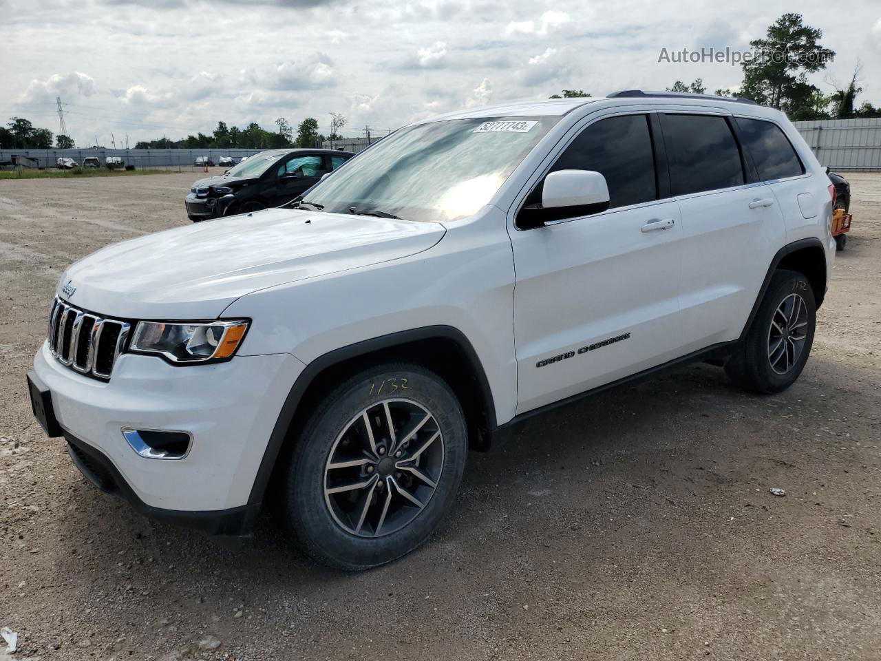 2019 Jeep Grand Cherokee Laredo White vin: 1C4RJEAG4KC621689