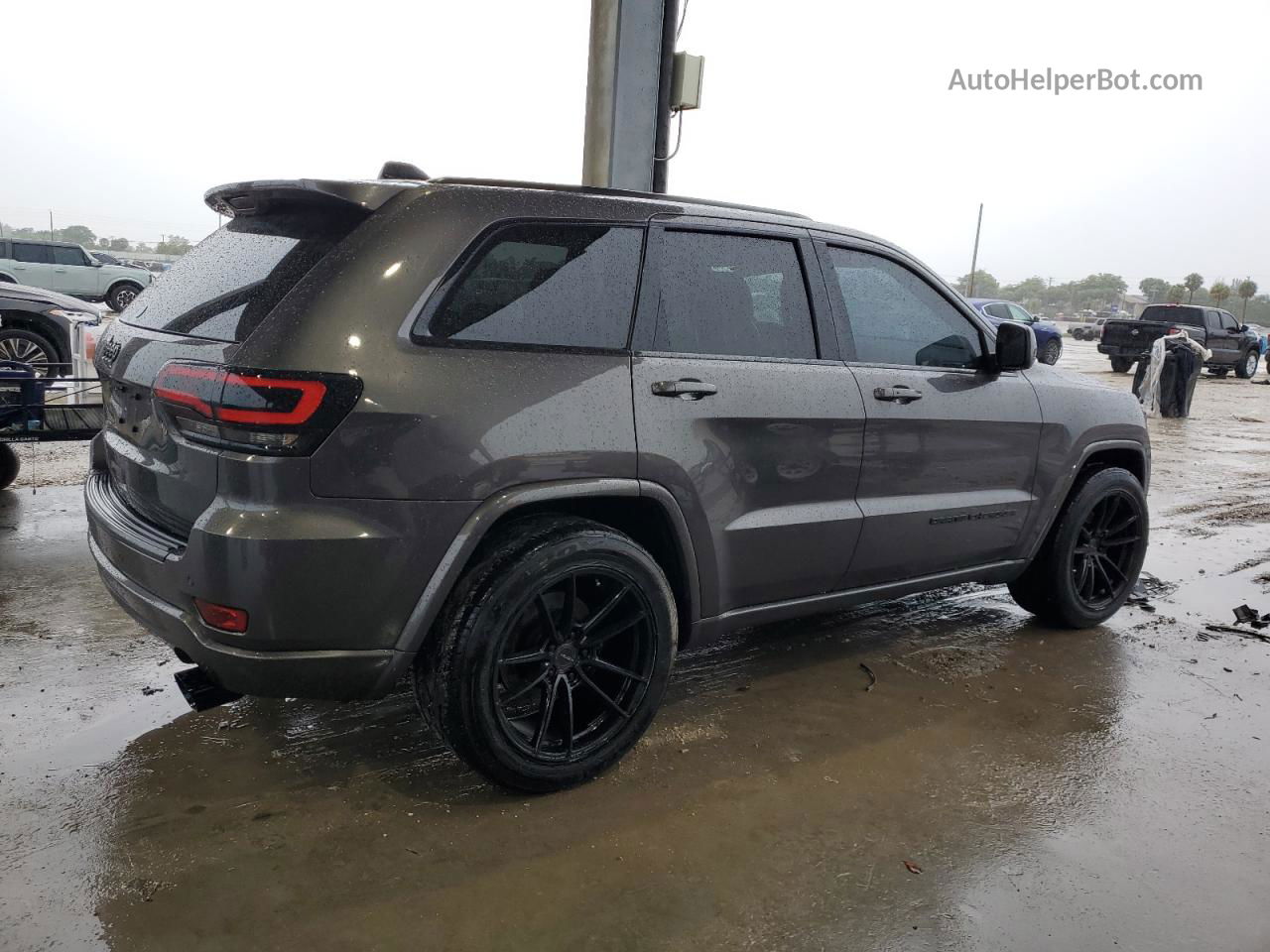 2019 Jeep Grand Cherokee Laredo Gray vin: 1C4RJEAG5KC572292