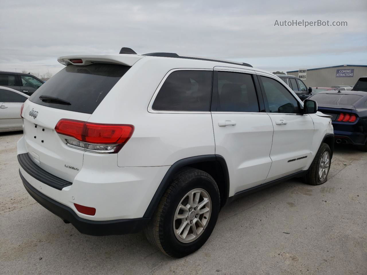 2019 Jeep Grand Cherokee Laredo White vin: 1C4RJEAG6KC763350