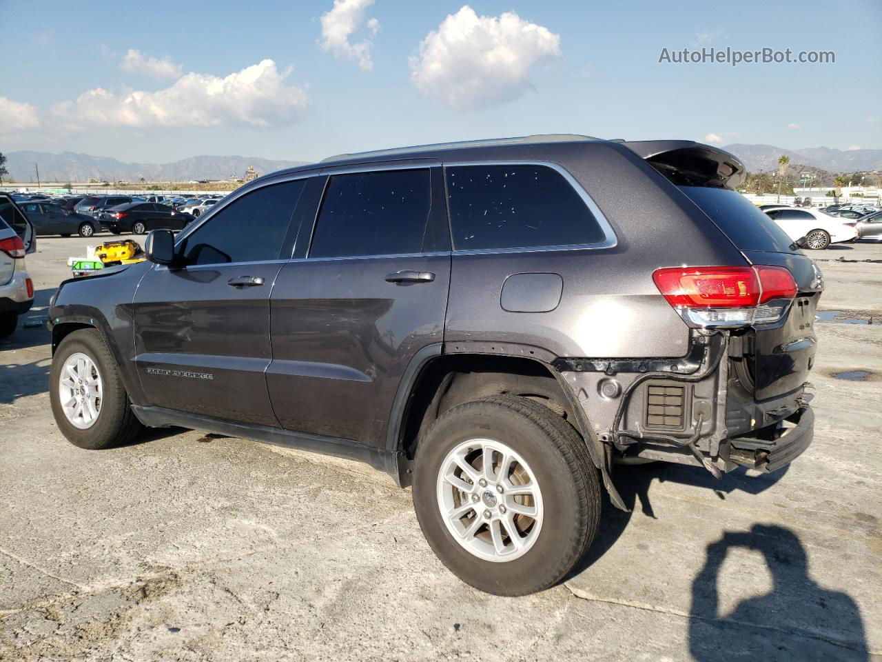 2019 Jeep Grand Cherokee Laredo Gray vin: 1C4RJEAG8KC839473