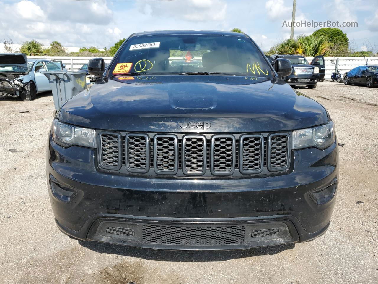 2019 Jeep Grand Cherokee Laredo Черный vin: 1C4RJEAGXKC662537