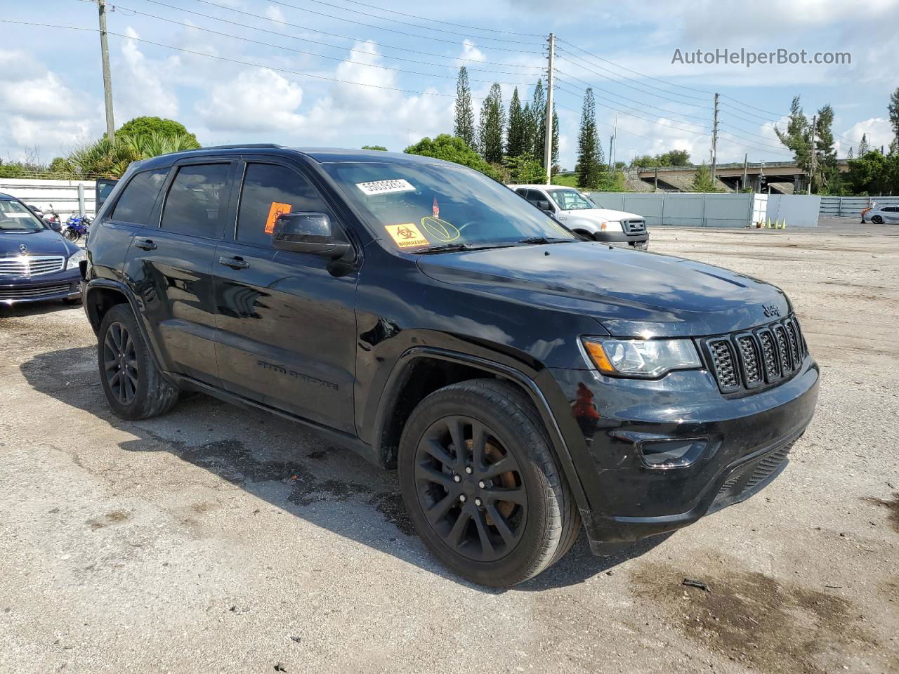 2019 Jeep Grand Cherokee Laredo Черный vin: 1C4RJEAGXKC662537