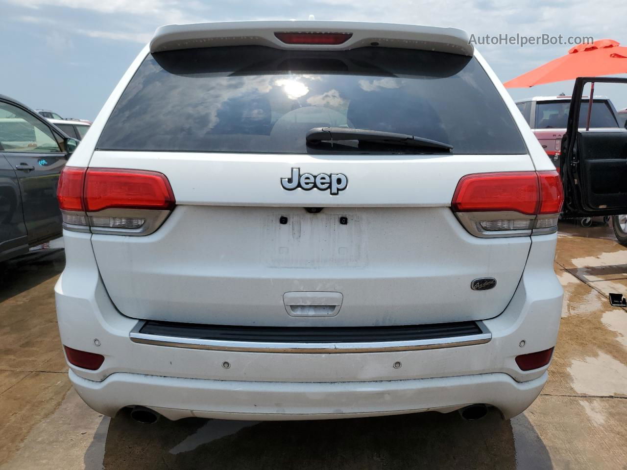 2014 Jeep Grand Cherokee Overland White vin: 1C4RJECG3EC480390