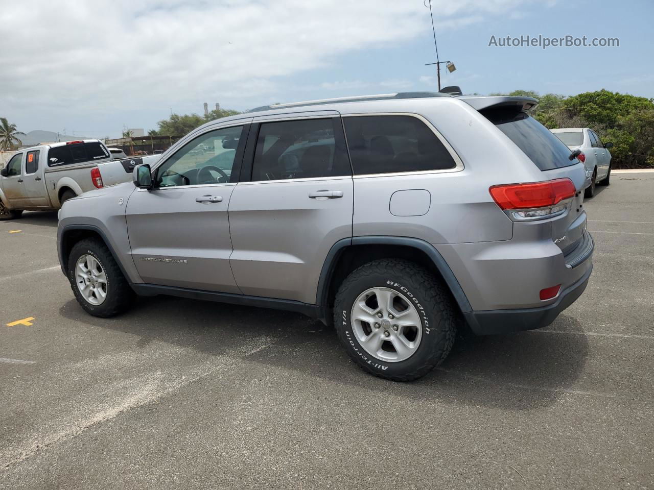 2014 Jeep Grand Cherokee Laredo Серебряный vin: 1C4RJFAG0EC355372