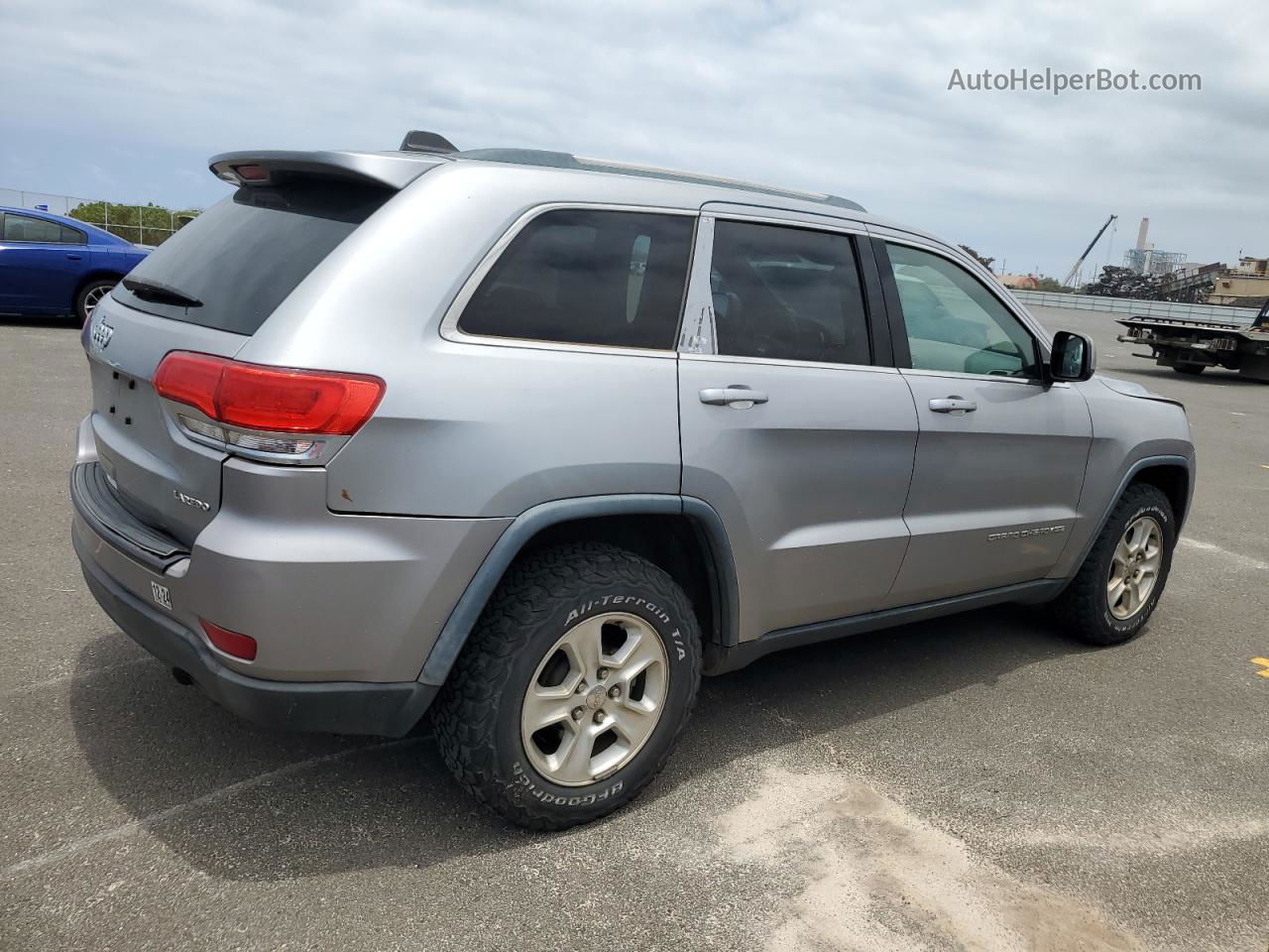 2014 Jeep Grand Cherokee Laredo Silver vin: 1C4RJFAG0EC355372