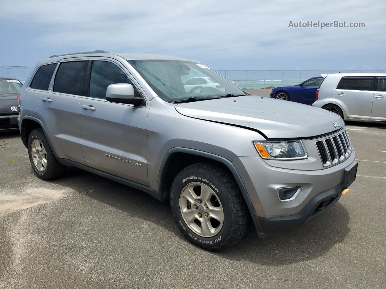 2014 Jeep Grand Cherokee Laredo Silver vin: 1C4RJFAG0EC355372