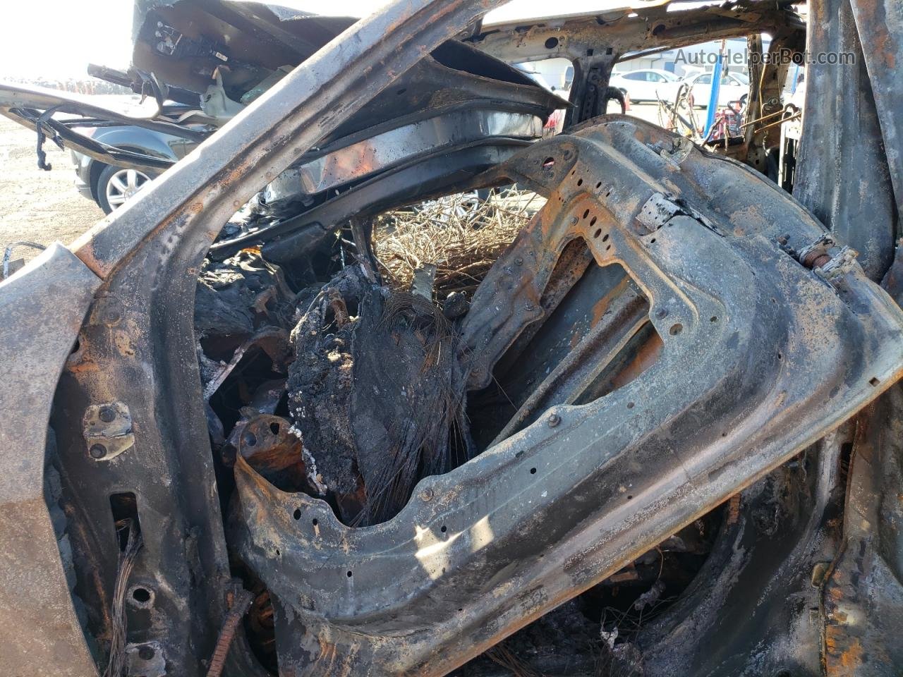 2019 Jeep Grand Cherokee Laredo Пожар vin: 1C4RJFAG0KC532790
