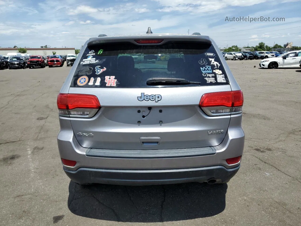 2014 Jeep Grand Cherokee Laredo Silver vin: 1C4RJFAG1EC183143