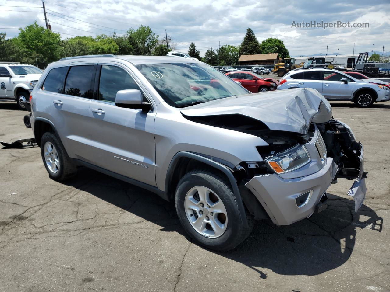 2014 Jeep Grand Cherokee Laredo Silver vin: 1C4RJFAG1EC183143